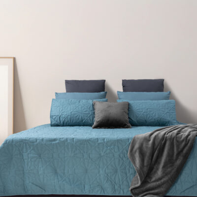 Le Intro – Silky Feel 90gsm Pinsonic Quilts – 240x240 - Smoke Blue