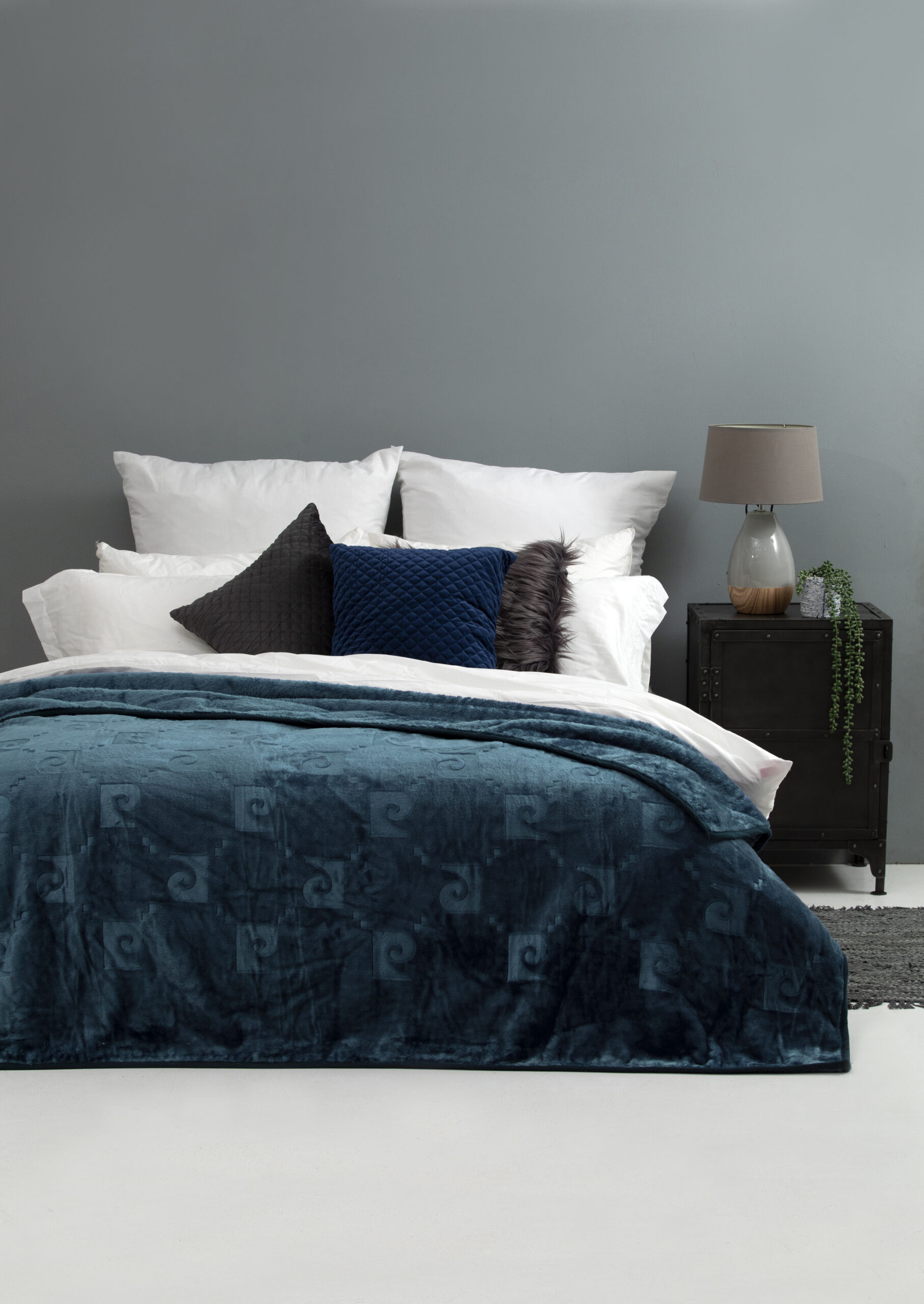 Lifestyle Range – 600GSM Heavy Weight Blanket - Teal