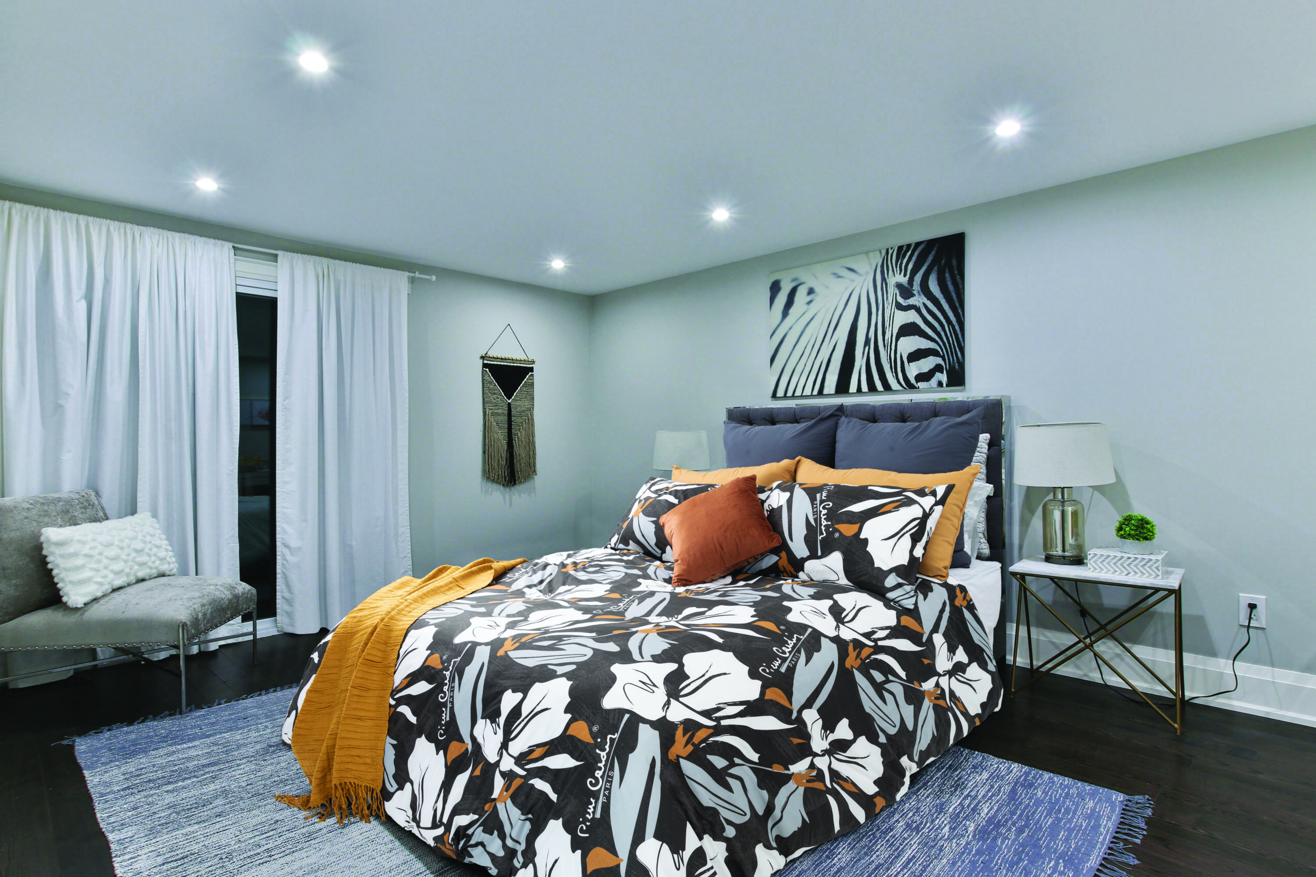 Le-Intro - Silky Feel Duvet Cover - Damali Floral