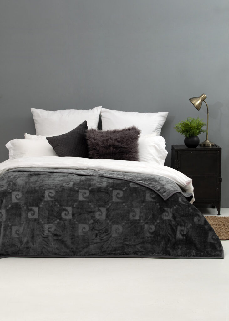 Lifestyle Range – 600GSM Heavy Weight Blanket  - Charcoal