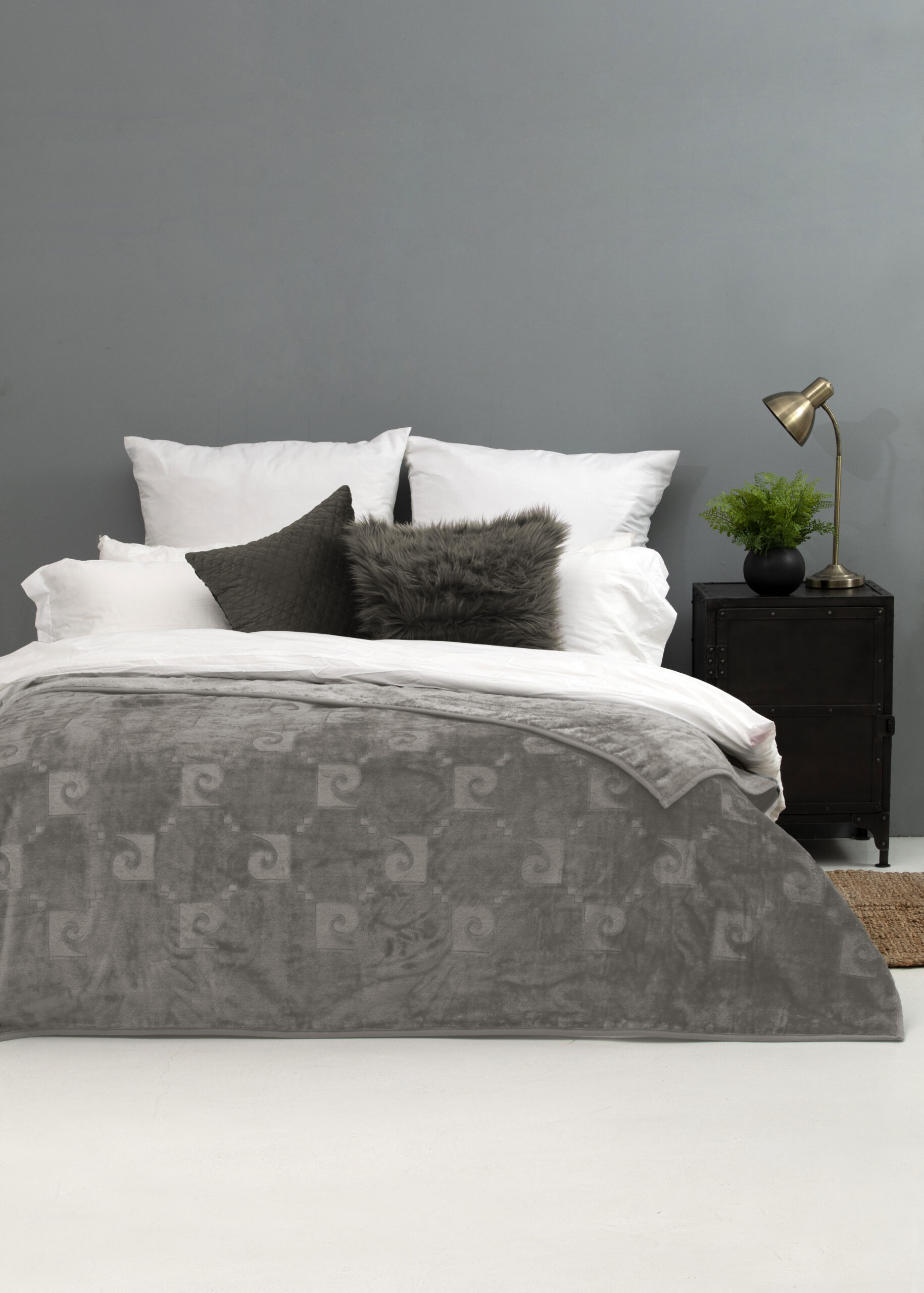 Lifestyle Range – 600GSM Heavy Weight Blanket - Sand