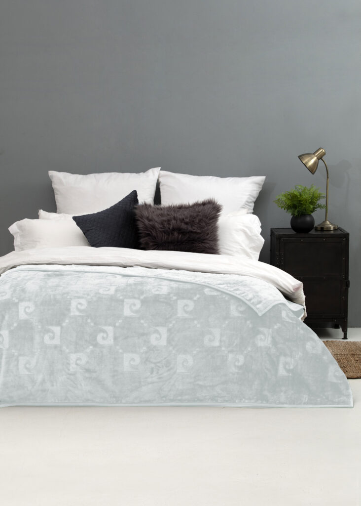 Lifestyle Range – 600GSM Heavy Weight Blanket  - Silver Grey