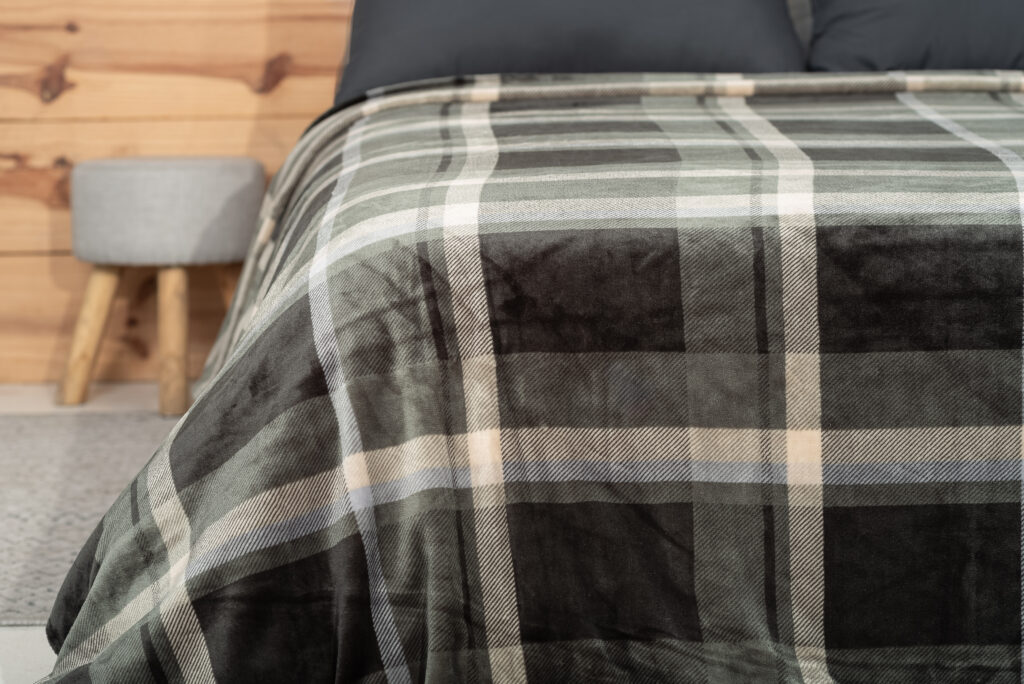 Highland Check Throw – Sage (200 x 200 cm)