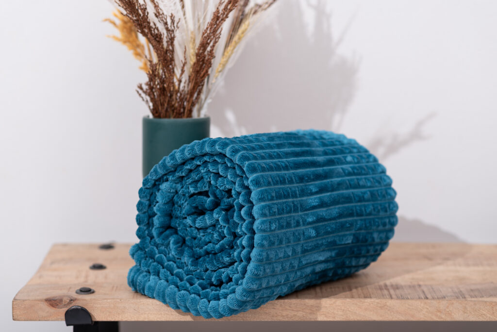 Ribbed Flannel Fleece Throw - 180 x 200 - Mosaic Blue